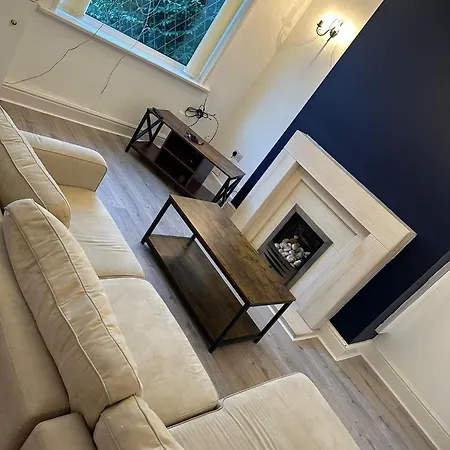 Abigail House Apartment Westhoughton Exterior photo